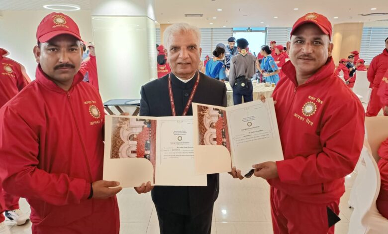 Uttarakhand News- गणतंत्र दिवस पर चमका उत्तराखण्ड: आपदा मित्र स्वयंसेवकों की रिपब्लिक डे सेलिब्रेशन-2026 में सक्रिय भागीदारी, राष्ट्रपति भवन का किया भ्रमण….. Uttarakhand News- गणतंत्र दिवस पर चमका उत्तराखण्ड: आपदा मित्र स्वयंसेवकों की रिपब्लिक डे सेलिब्रेशन-2026 में सक्रिय भागीदारी, राष्ट्रपति भवन का किया भ्रमण…..