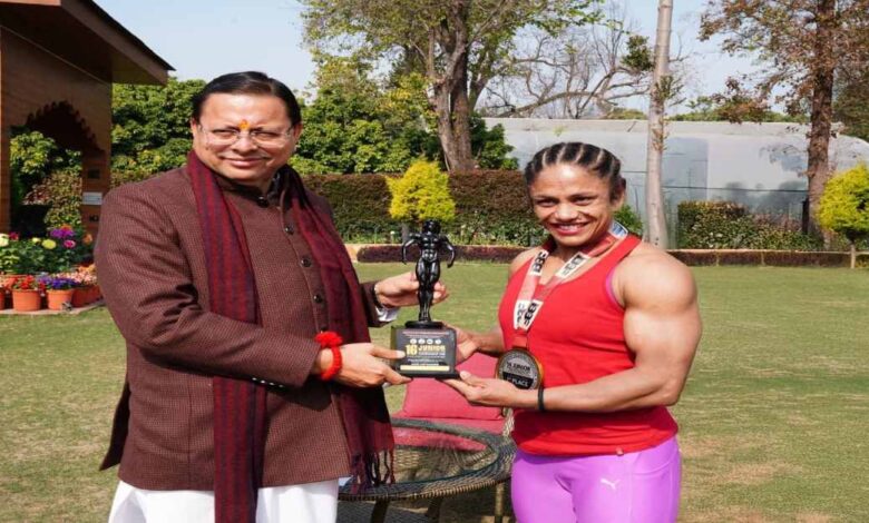 Uttarakhand News: सीएम पुष्कर सिंह धामी ने अंतरराष्ट्रीय महिला बॉडी बिल्डर प्रतिभा थपलियाल को किया सम्मानित, कहा— मातृशक्ति की प्रेरणादायक उपलब्धि…. Uttarakhand News: सीएम पुष्कर सिंह धामी ने अंतरराष्ट्रीय महिला बॉडी बिल्डर प्रतिभा थपलियाल को किया सम्मानित, कहा— मातृशक्ति की प्रेरणादायक उपलब्धि….