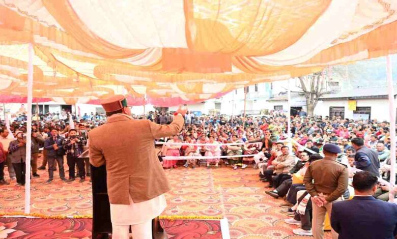 Uttarakhand News: ‘योजनाएं कागजों तक सीमित न रहें…’, मुख्यमंत्री धामी का बड़ा बयान, कहा- संवाद की खुली व्यवस्था ने जनता के विश्वास को सुदृढ़ किया….. Uttarakhand News: ‘योजनाएं कागजों तक सीमित न रहें…’, मुख्यमंत्री धामी का बड़ा बयान, कहा- संवाद की खुली व्यवस्था ने जनता के विश्वास को सुदृढ़ किया…..