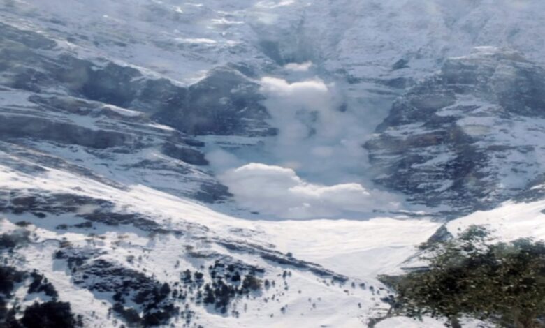 Uttarakhand: हिमस्खलन को लेकर चेतावनी, इन तीन जिलों को खतरा, ऊंचाई वाले इलाकों में जाने से बचने की सलाह