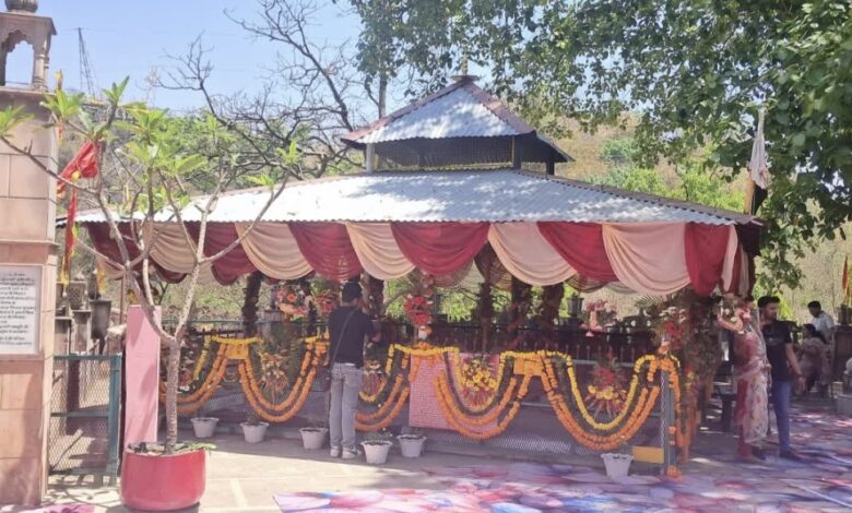 फॉरेस्ट रिजर्व में शादी को लेकर विवादों में कैबिनेट मंत्री, सामने आकर दी सफाई, वन निदेशक पर फोड़ा ठीकरा