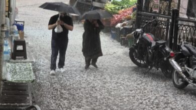 Uttarakhand Weather: पहाड़ से मैदान तक बदला मौसम, देहरादून-मसूरी में बारिश और ओलावृष्टि, गर्मी से मिली राहत