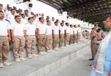 Uttarakhand News: CM धामी ने बढ़ाया पुलिस जवानों का मनोबल, कानून व्यवस्था और ट्रैफिक सुधार पर दिया जोर….