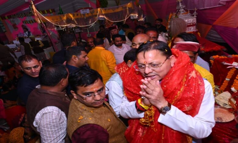 Uttarakhand News: भागवत कथा में शामिल हुए सीएम धामी: बोले—श्रवण से होती है बुद्धि की शुद्धि, प्रदेश की सुख-समृद्धि की कामना….
