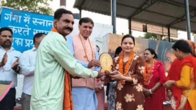 ऋषिकेश में अंतरराष्ट्रीय नर्स दिवस पर वसुंधरा करुणा दीप पुरस्कार’से नर्सिंग स्टाफ सम्मानित