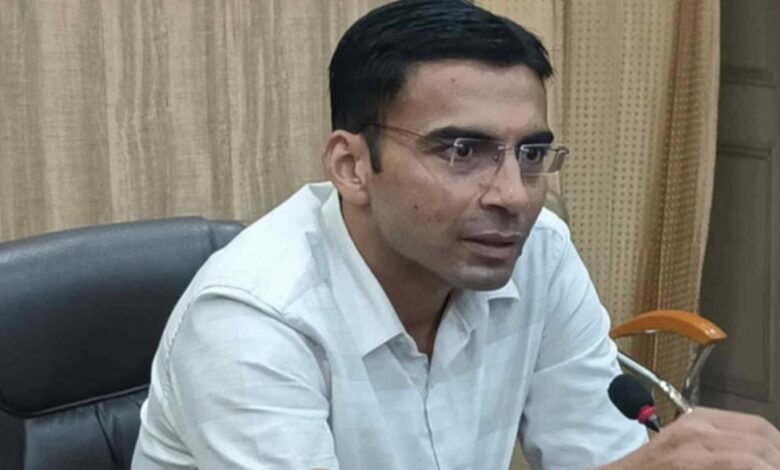 Dehradun: मानकों के विपरीत संचालित 79 और होमस्टे के पंजीकरण निरस्त, अनियमितताओं पर अब तक 96 पर कार्रवाई Dehradun: मानकों के विपरीत संचालित 79 और होमस्टे के पंजीकरण निरस्त, अनियमितताओं पर अब तक 96 पर कार्रवाई
