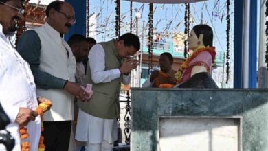 सीएम धामी ने टिहरी घंटाकर्ण महोत्सव का किया शुभारंभ, राज्य आंदोलनकारी शहीद बेलमती चौहान को दी श्रद्धांजलि।